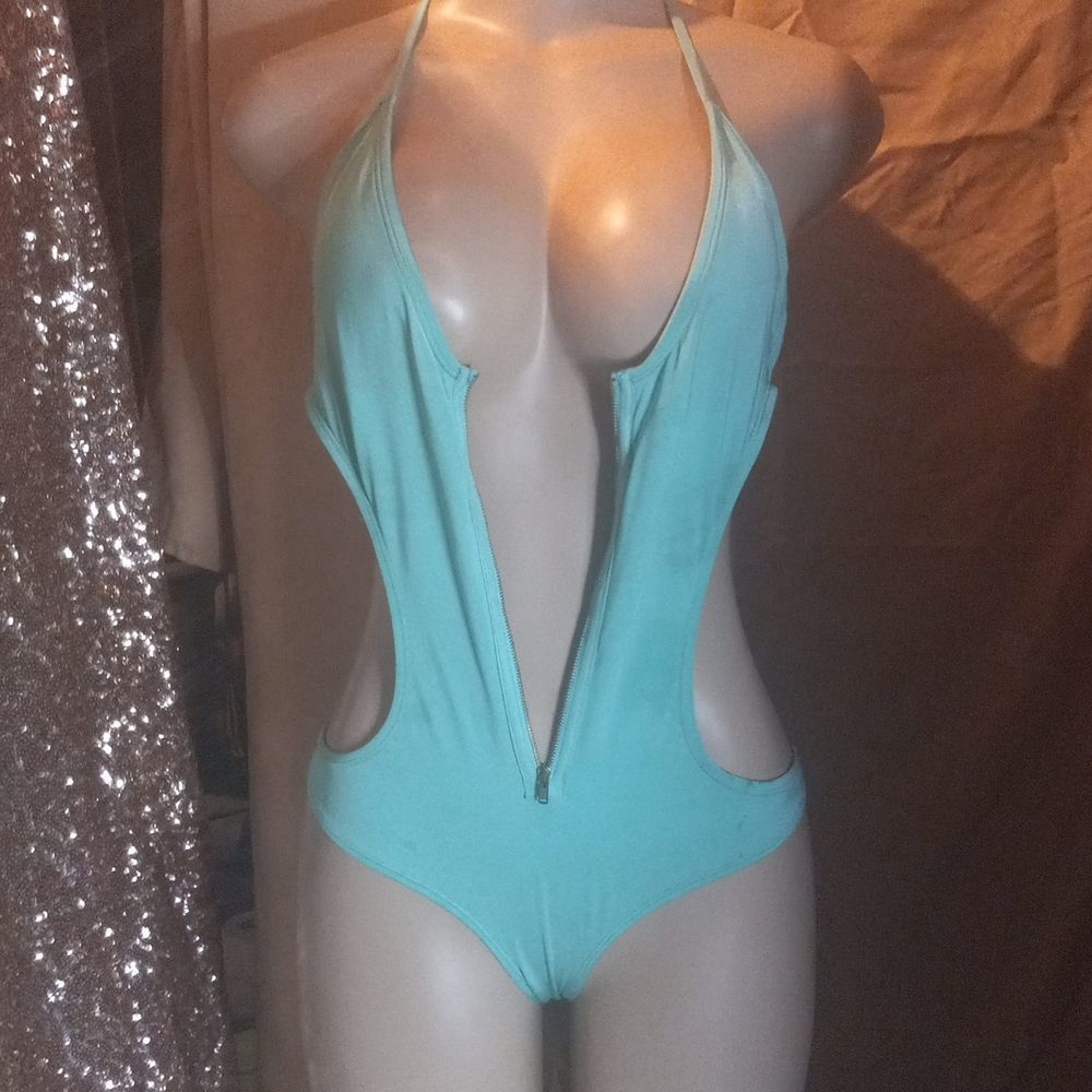 Bathing suit - Picture 5 of 6